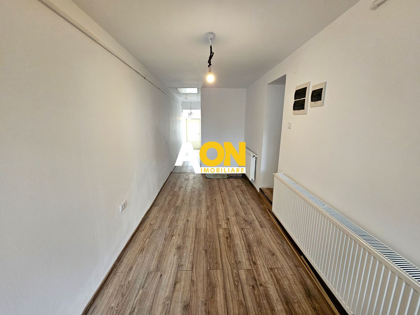 Casa de locuit si spatiu comercial, Cetate - Poză 11