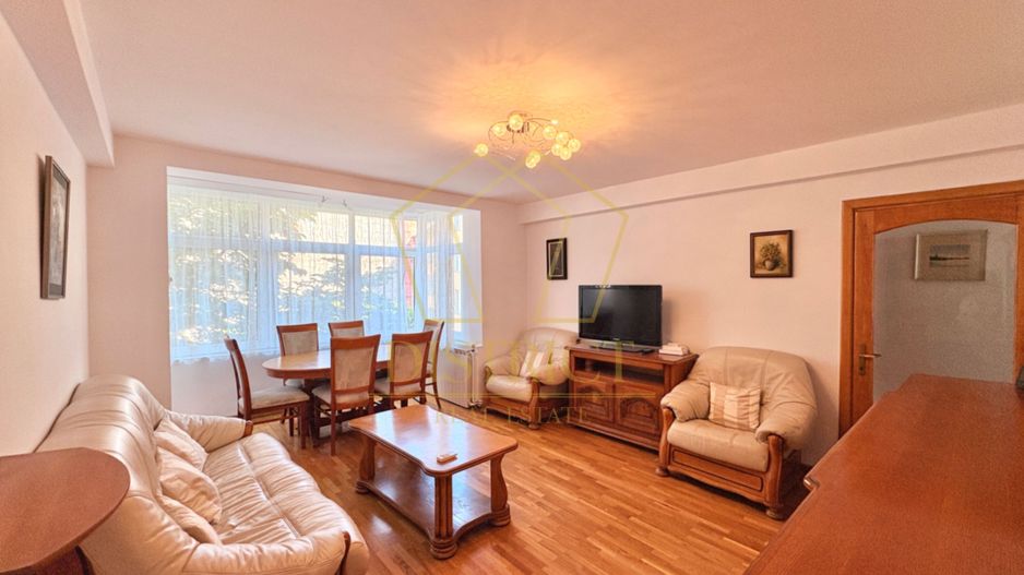 Apartament spațios cu 3 camere | Ultracentral - Poză 1