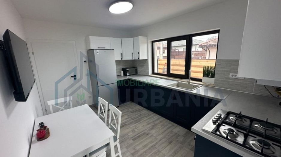 Casa P+Pod mobilata si utilata, Breazu - Poză 1