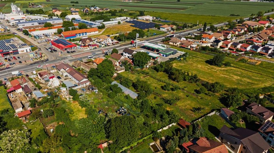 Casa cu teren 1.876 mp, la soseaua principala, vis-a-vis de Profi si Penny, Sag  - Poză 12