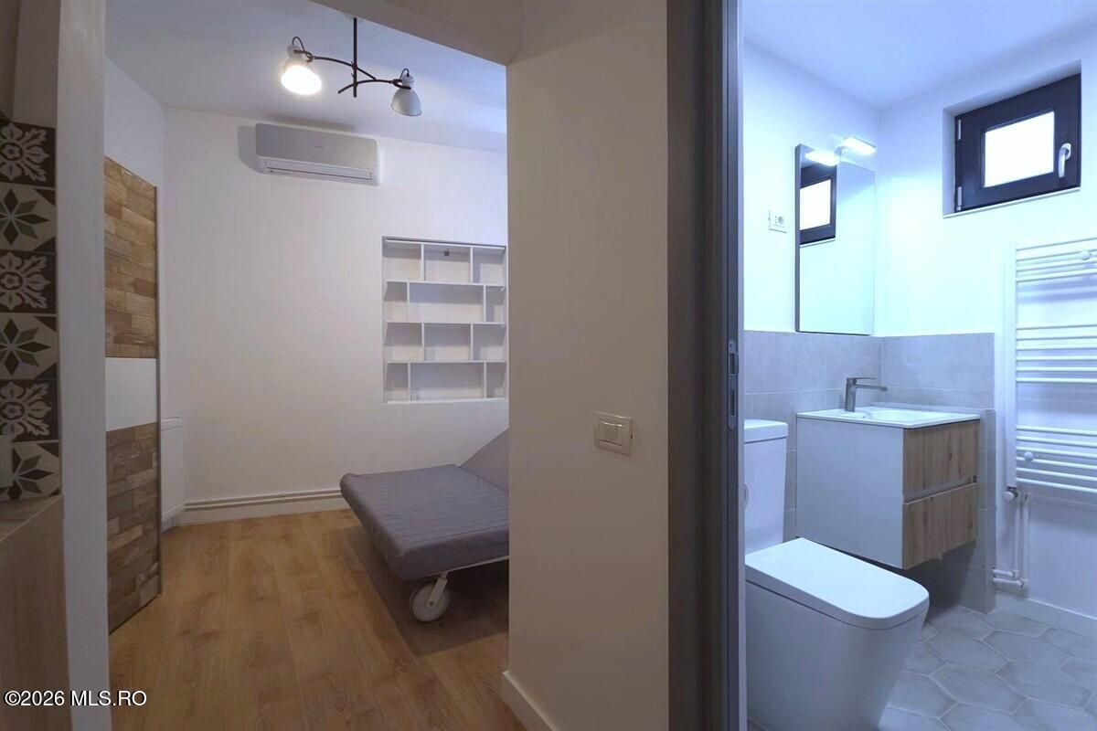 Centru - Bd Tomis 76, apartament cu 2 camere plus garsoniera separata! - Poză 22
