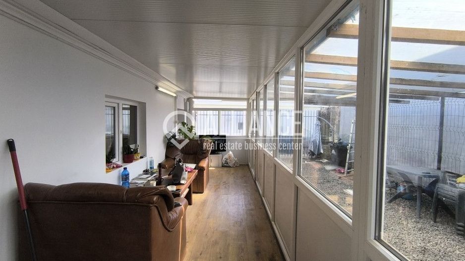 BRATIANU 2 COCOSI(COD03) - Casa si curte cu utilitati incluse ! - Poză 15