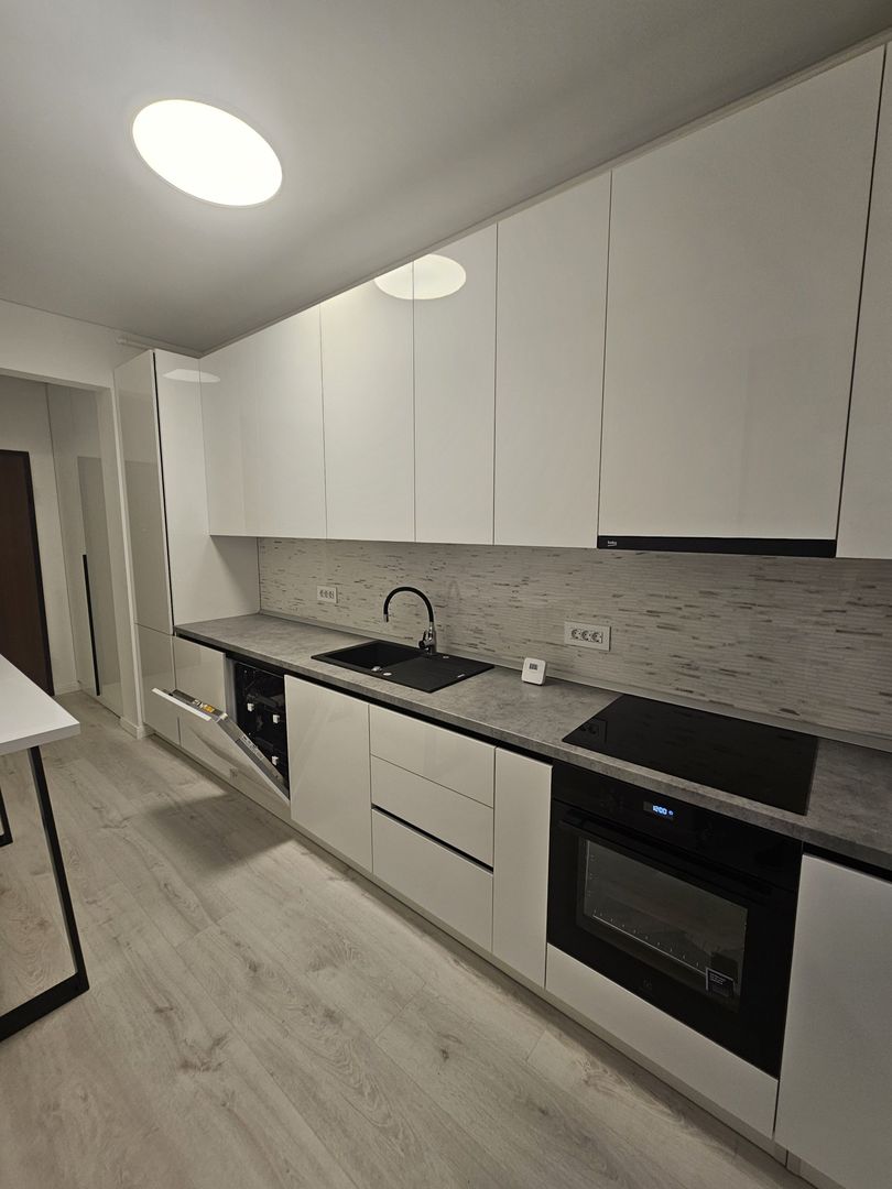 PRIMA INCHIRIERE Apart 2 cam cu terasa 12 mp si loc de pacare AMBIANCE - Poză 5