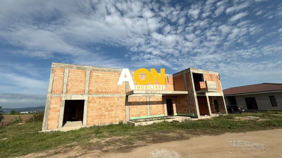 Casa cu vedere panoramica superba 306 mp utili, 874mp teren - Poză 3