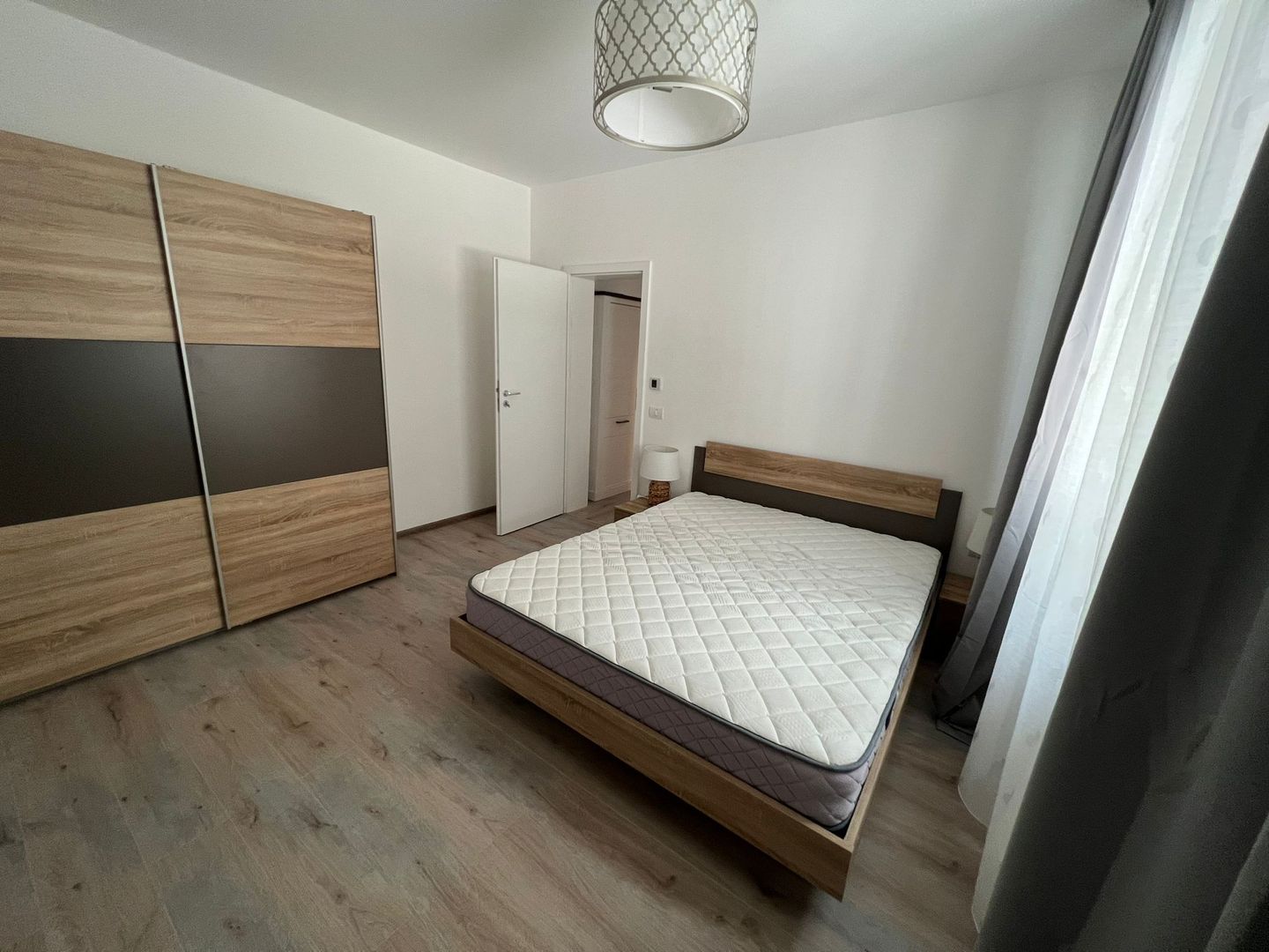 APARTAMENT  CU 2 CAMERE IN ZONA DE NORD - Poză 4