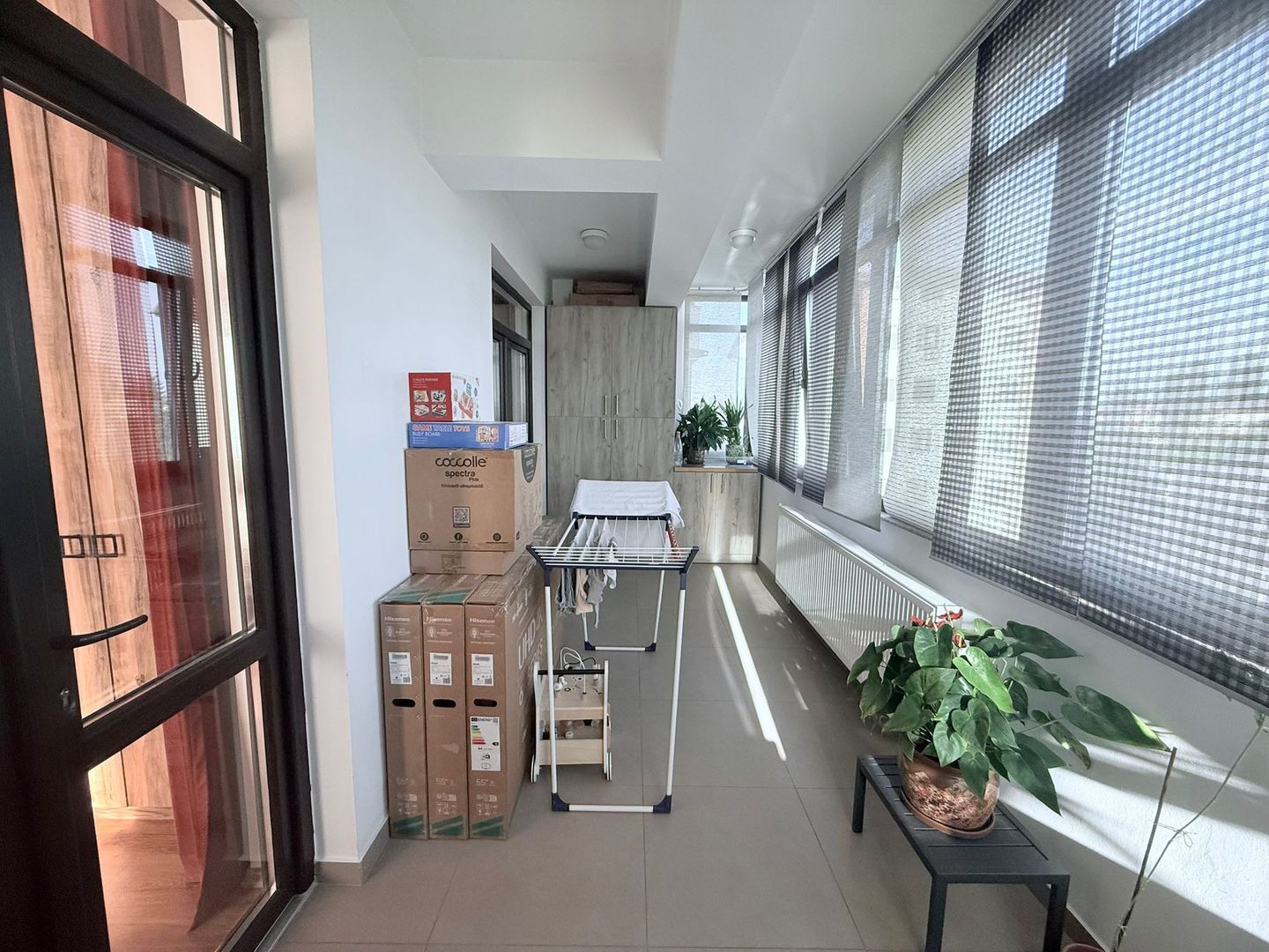APARTAMENT DE LUX 3 CAMERE & LOC DE PARCARE BLOC 2015 MOBILAT SI UTILAT - Poză 3