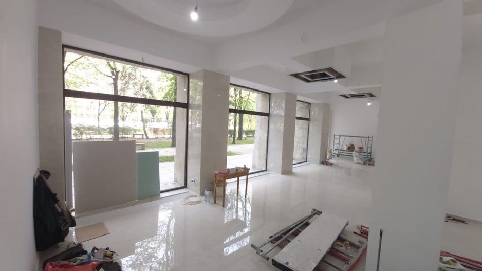 Spatiu Comercial Stradal -Bulevardul Unirii Fntani / Piata Unirii - Poză 3