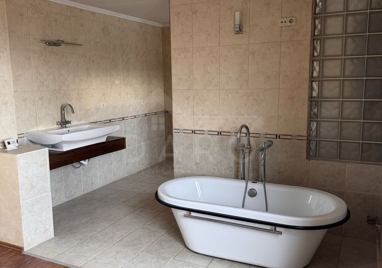 🏡 Apartament 2 camere de vânzare – Piața Teatrului | 100 000 € - Poză 3