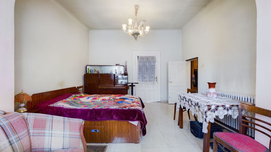 Casă în localitatea Sebiș - Poză 6