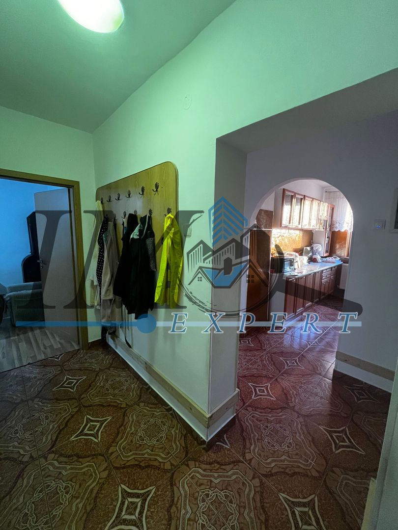 Apartament cu 3 camere de vânzare la etajul 2 in Sebeș - Poză 7