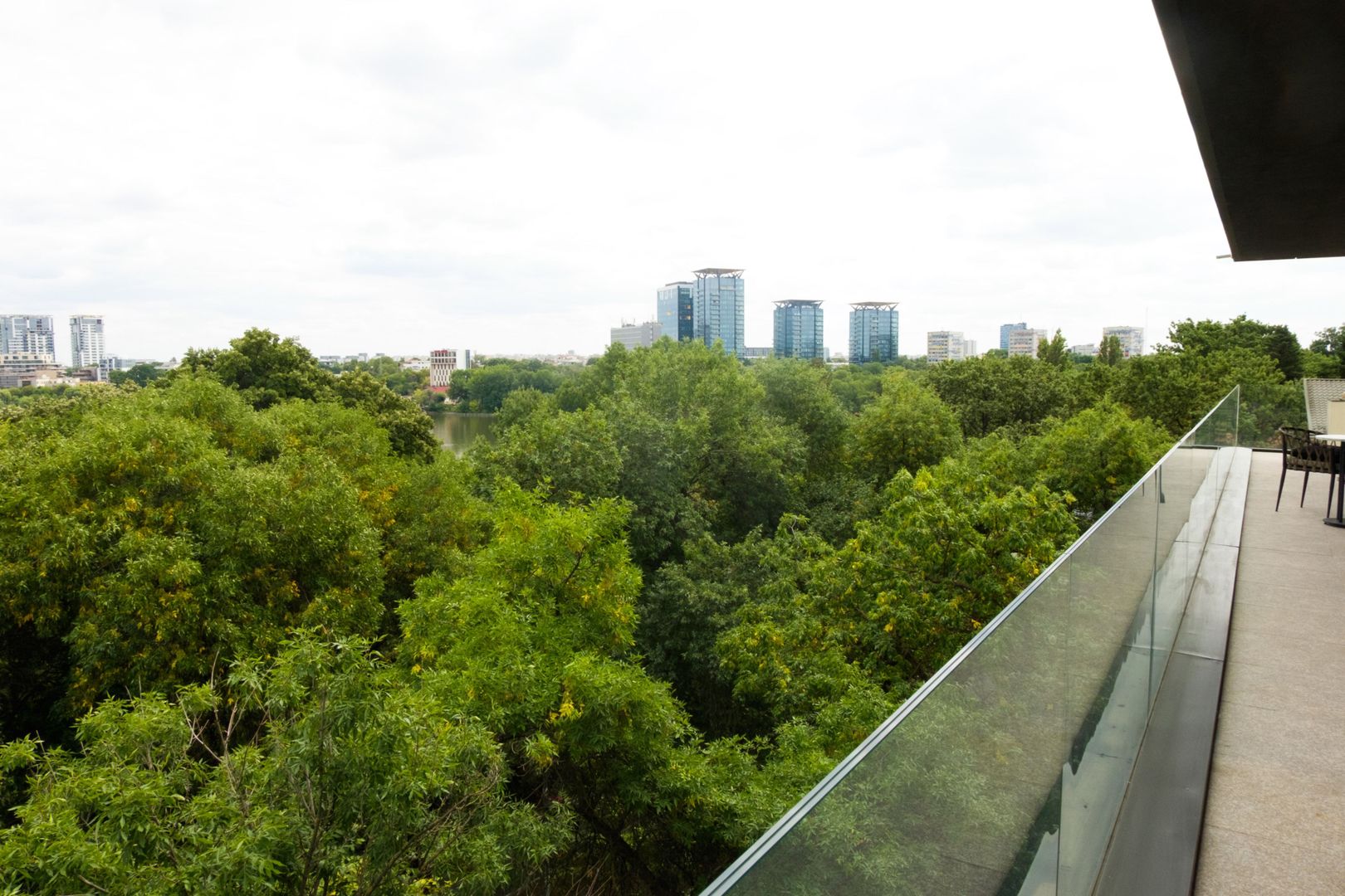 Exclusive 4-Room Apartment for Rent | Lake View | Primăverii - Poză 11