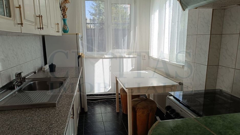 Apartament la casa, zona deosebita, 60 mp, semidecomandat. - Poză 4