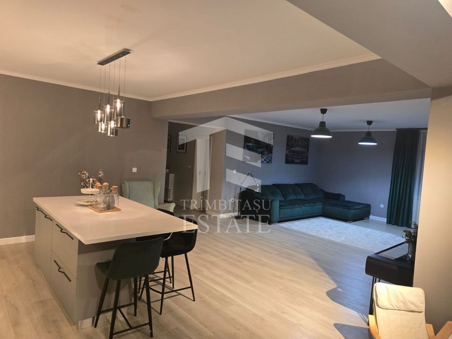 TUZLA - 3 camere | modern | lux | gata de mutat | complet mobilata - Poză 4