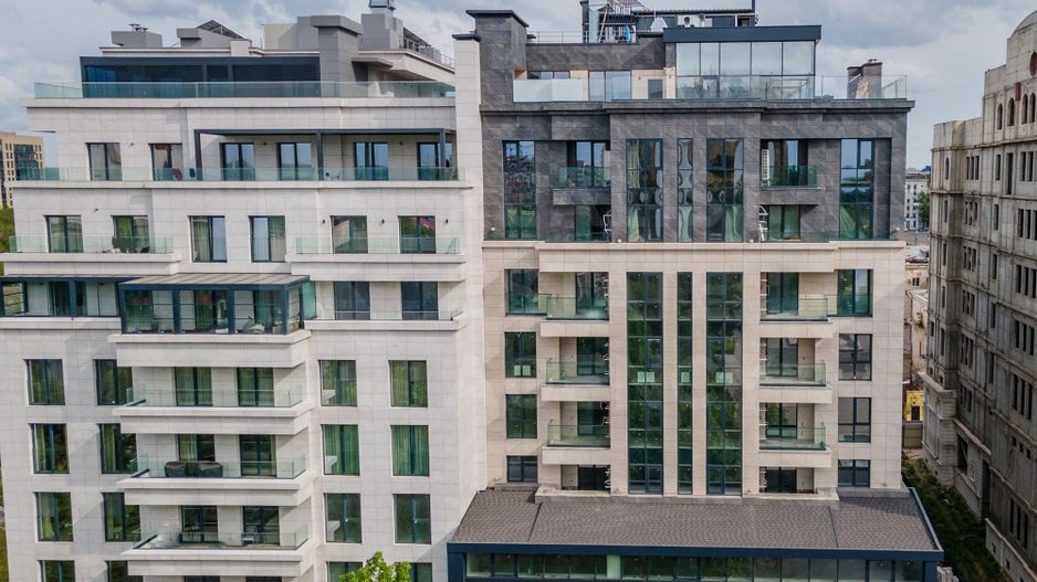 Vânzare, apartament, 2 odăi + living, str. Tricolorului, Centru - Poză 1