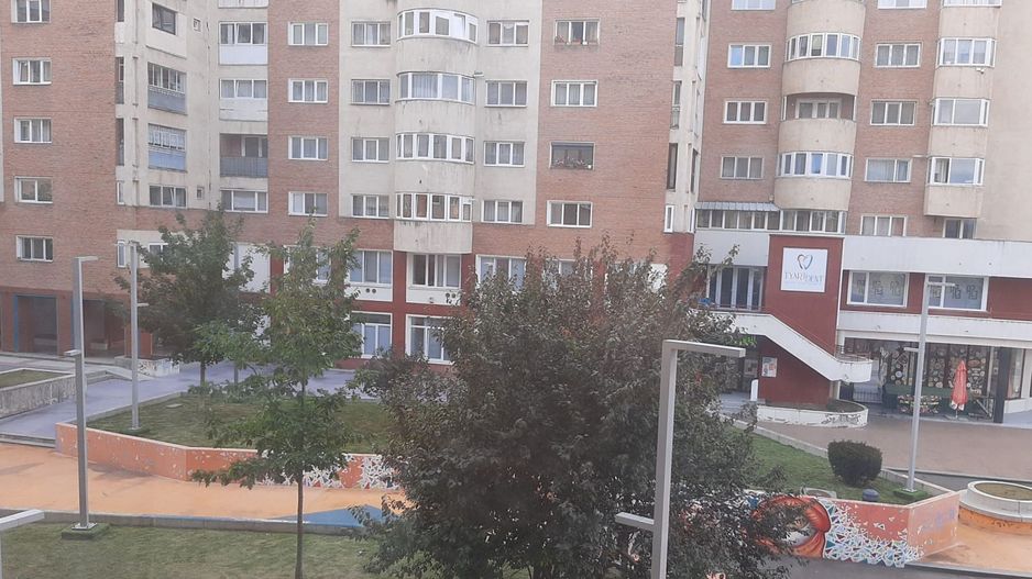 Vanzare 3 camere complet renovat zona pietonala Racadau - Poză 5