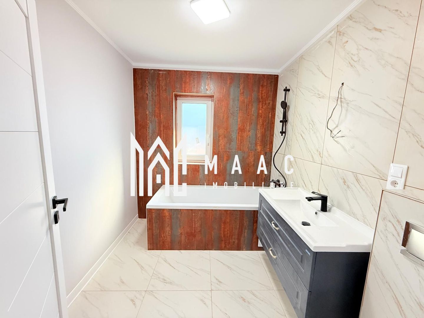 Casa individuala | 4 camere | La cheie | 644 MP | Selimbar - Poză 27