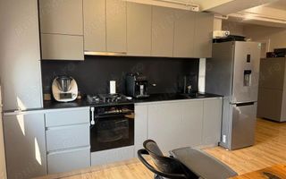 De vânzare !! Apartament spaţios cu 3 camere, Cartier Buna Ziua, 73 MP - Poză 3