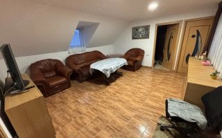 Mansardă | 70MP | Curte | Trei Stejari - Poză 2