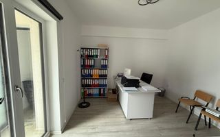 De închiriat spațiu pentru birouri – bloc nou, zona centrală - Poză 2