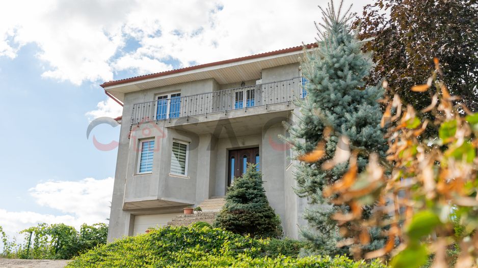 Casă invididuală de vânzare, 250mp utili, 2000mp teren, Campenești! - Poză 18