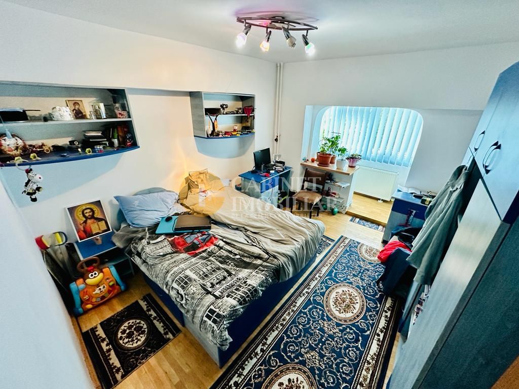 4 Camere Decomandat - Etaj 1 - Bloc din 1989 - Zona CUG - Poză 5