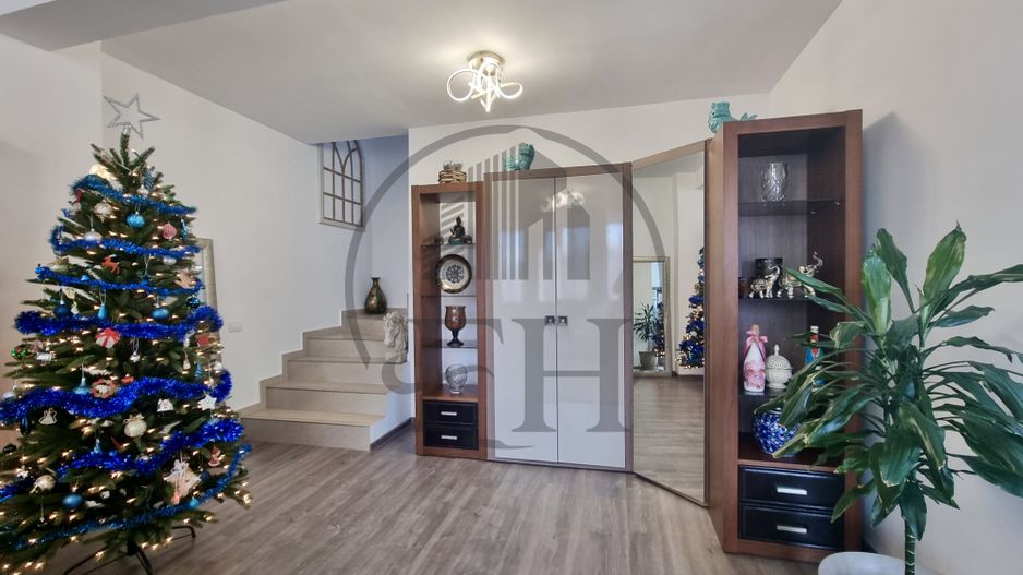 Casa / Vila de vanzare Valu lui Traian - Poză 14