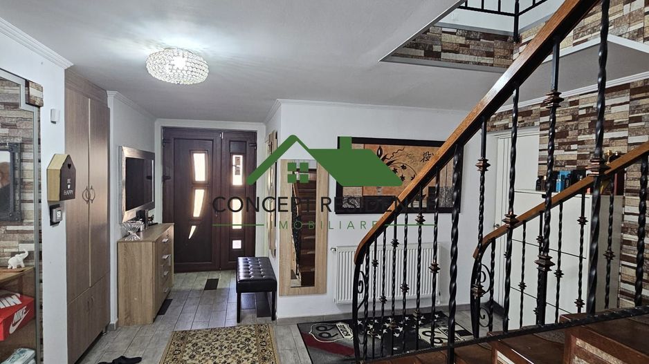 Casă cu piscină și garaj, teren 775 mp – Valea Borcutului - Poză 18