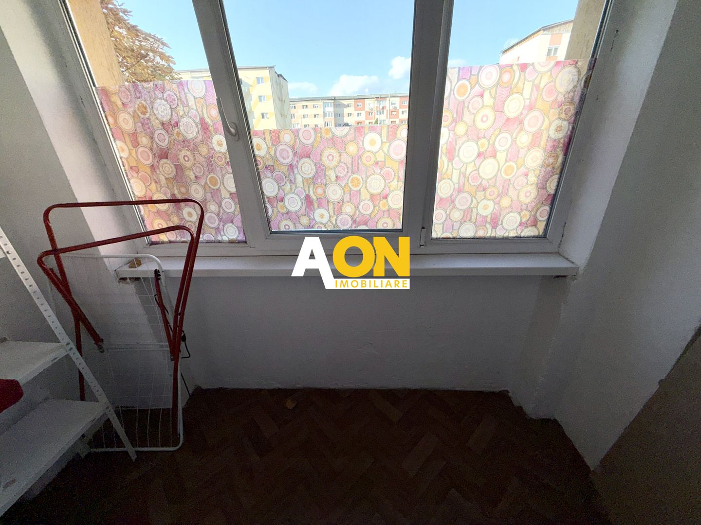 De vanzare apartament 3 camere, etaj 1, Cetate - Poză 10