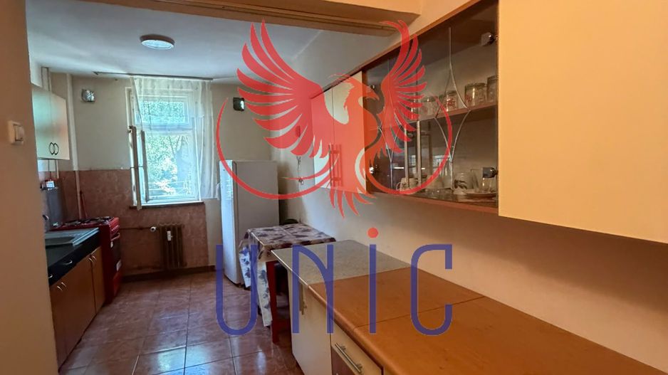 Apartament Calea Bucuresti, la C-uri - Poză 1