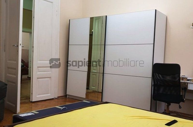 Casa cu 3 cam.in zona ultracentrala - Poză 9