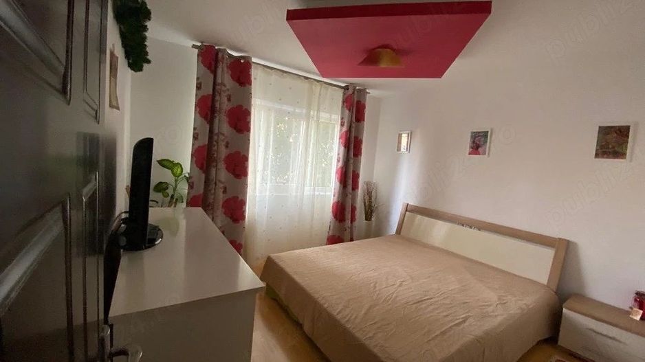 Apartament 2 camere. Decomandat. Mall Grand Arena, metrou Aparatorii Patriei. - Poză 1