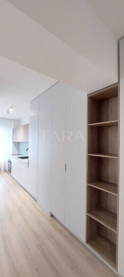 Apartament cu 2 camere de vanzare Plopilor - Poză 5