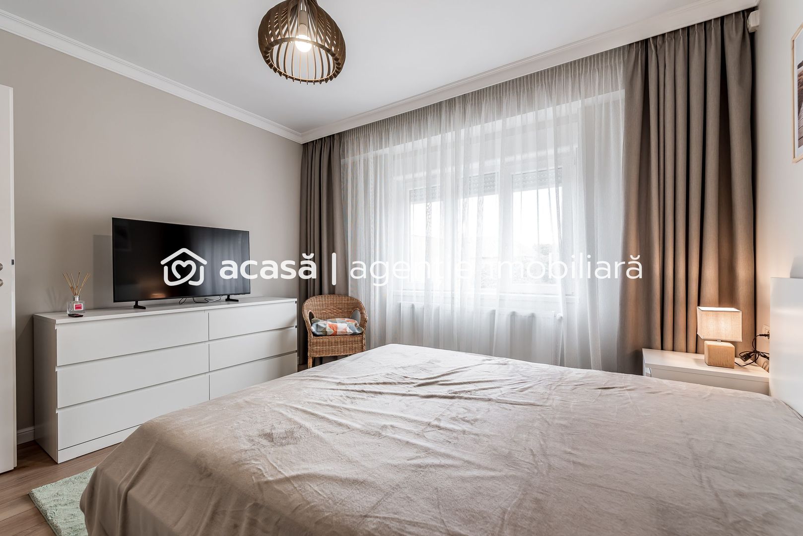 Apartament ultrafinisat la cheie cu 2 camere decomandat Piata Mica - Poză 5