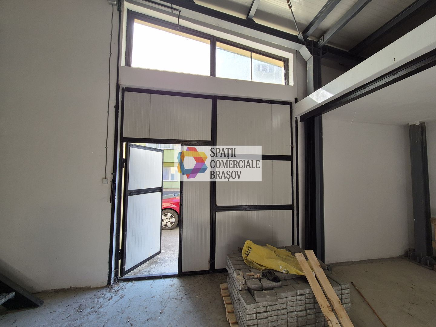 Spatiu de închiriat mica producție sau depozitare Brasov - 135 mp - Poză 3