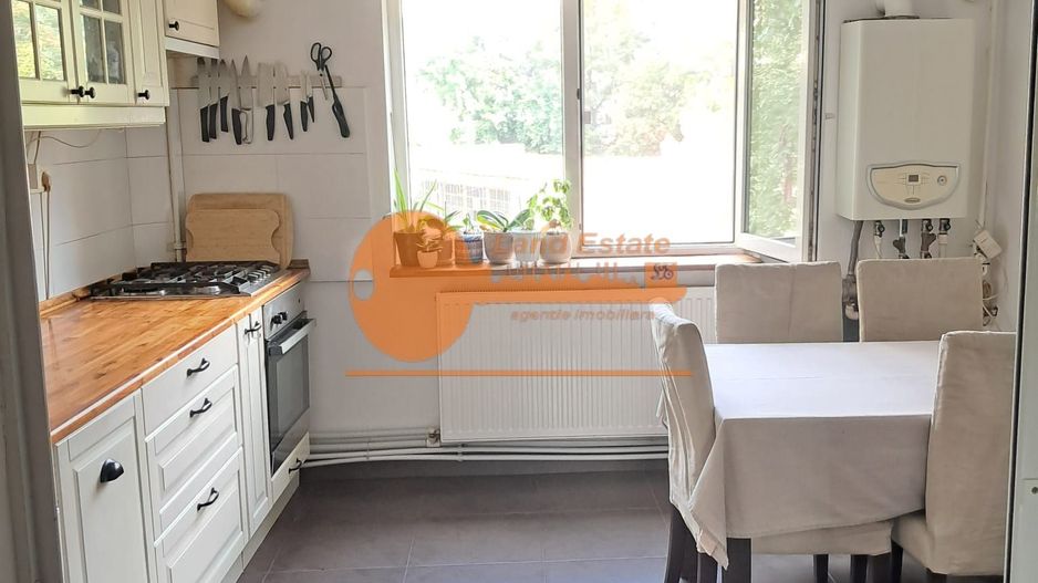 3 camere Nerva Traian-Timpuri Noi( Centrala Termica ) - Poză 1