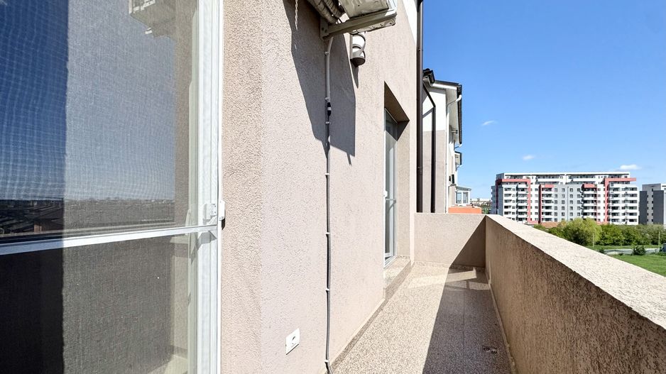 Apartament 2 camere Giroc zona Esso, bloc cu lift - Poză 24