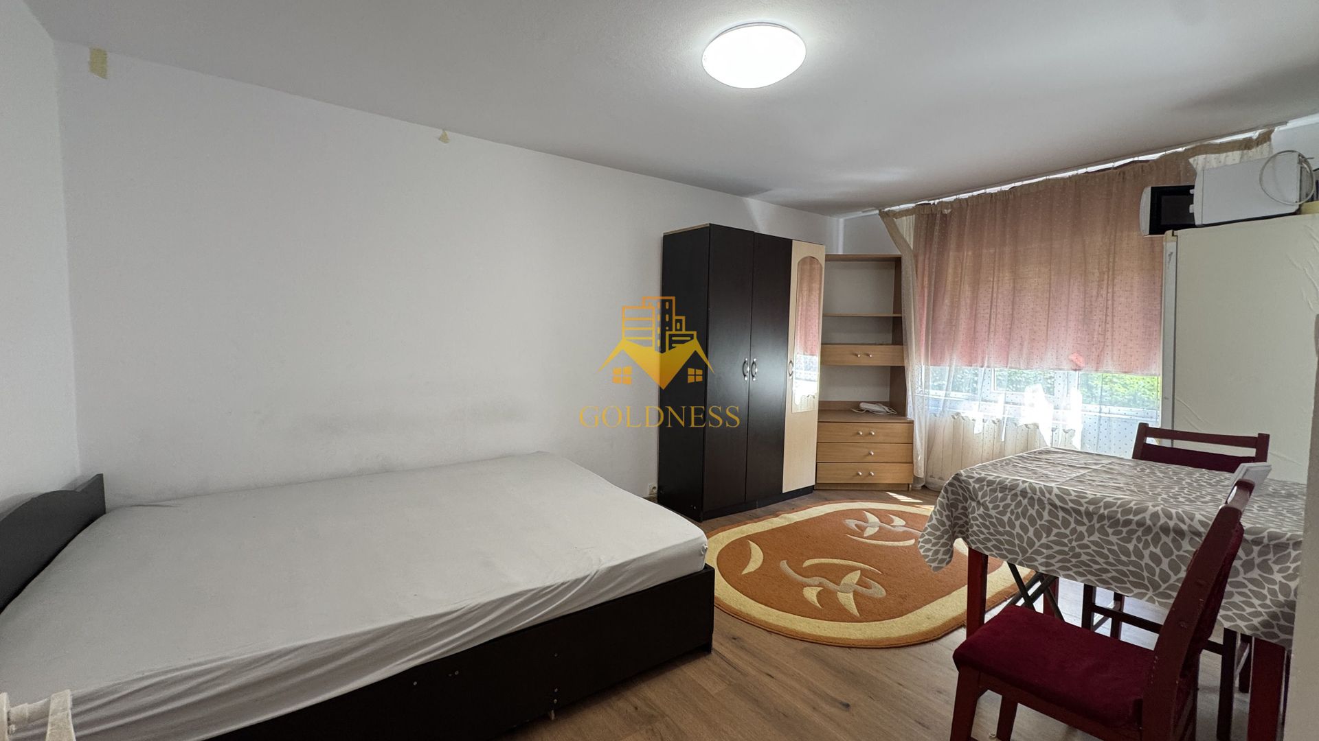 o camera, 30 mp, Manastur str. Negoiu Zona Baza Sportiva, Mehedinti - Poză 2
