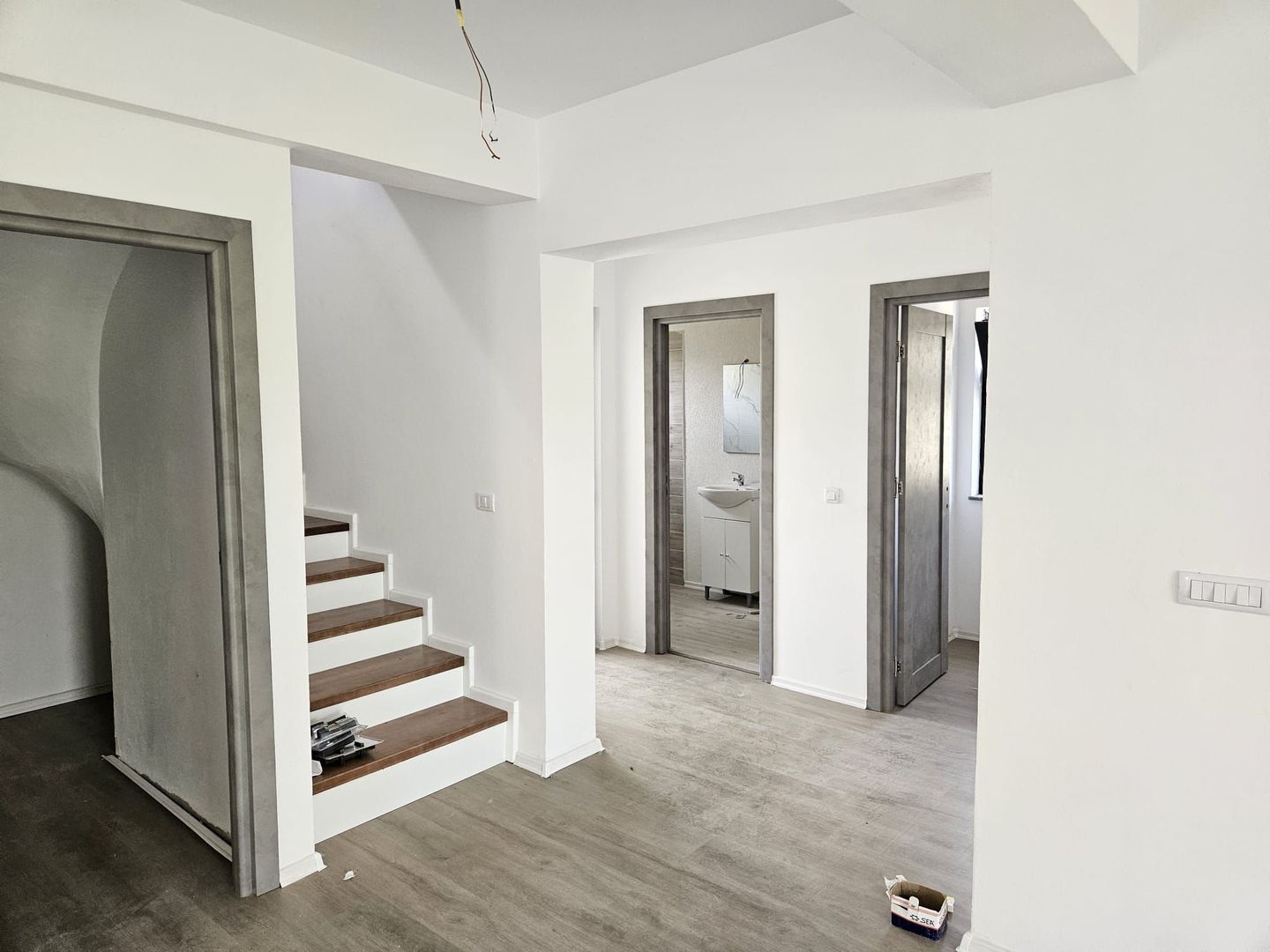 Vânzare Vilă Nouă Moderna în Balotești, Pitești, langa Padure - Poză 4