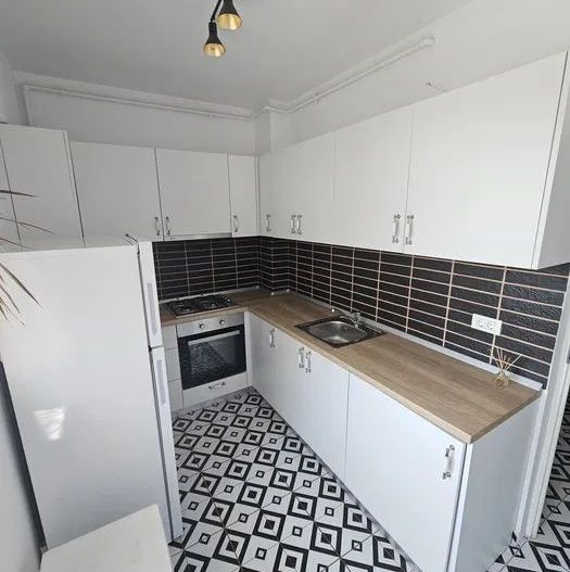 GARSONIERA GROZAVESTI, BLOC NOU, CENTRALA,MASINA DE SPALAT VASE,METROU - Poză 2