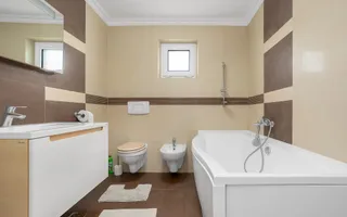 Casă 4 camere / două băi (mobilată și utilată) 860 mp teren - Poză 16