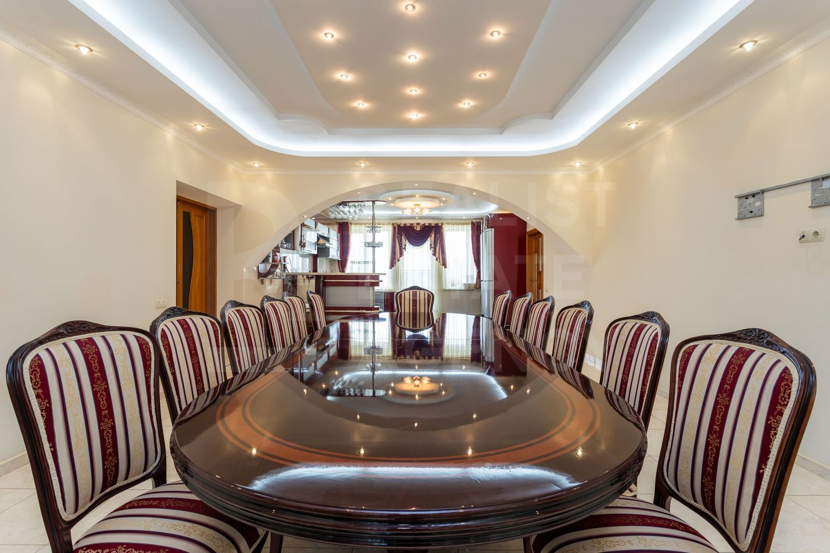 Casă în 4 nivele, amplasat pe strada Chicago, Stăuceni. - Poză 8