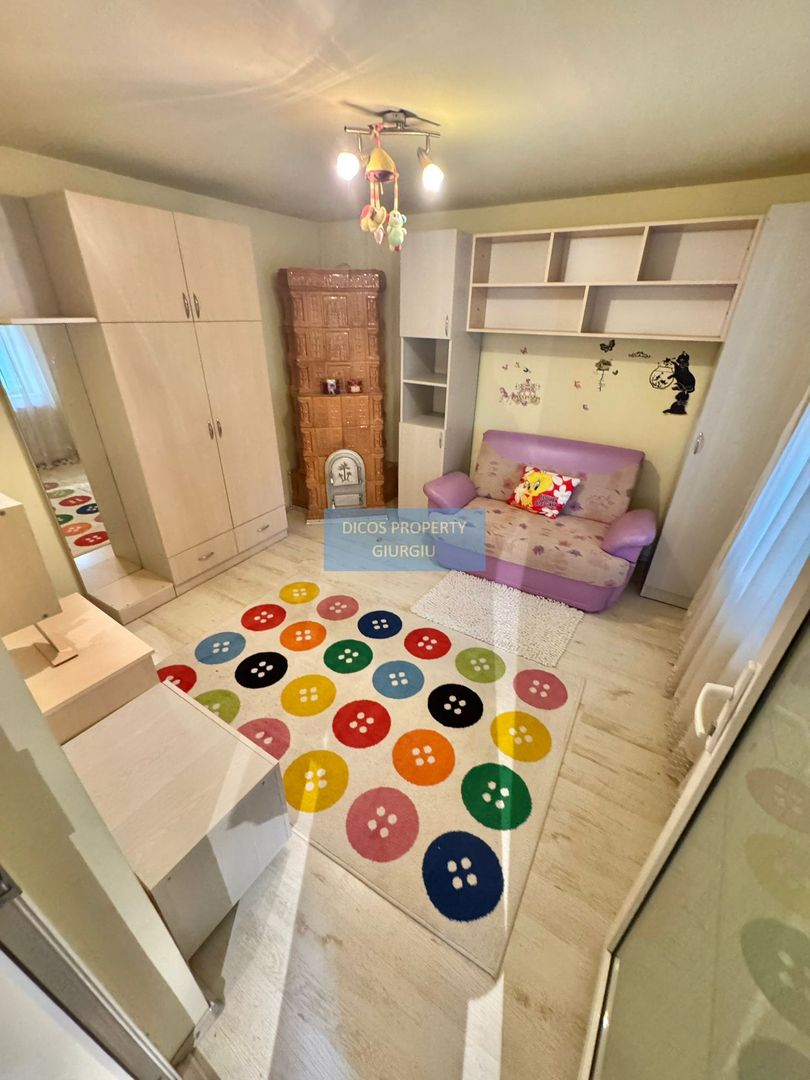 De vânzare casă cu 4 camere, garaj - Poză 6