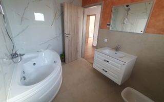 Apartament  4 camere de vanzare . - Poză 6
