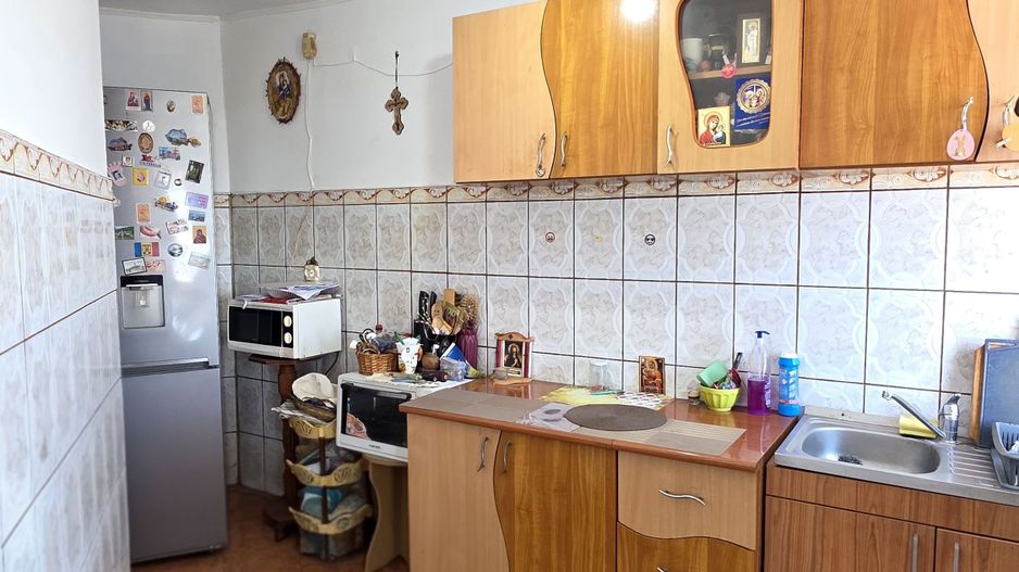 Apartament cu 2 camere, etaj 5, VASLUI - zona CRUCEA GĂRII; - Poză 3