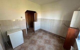 Ag BRASADAS vinde apt. 2 cam ULTRACENTRAL etaj 4/4. - Poză 2