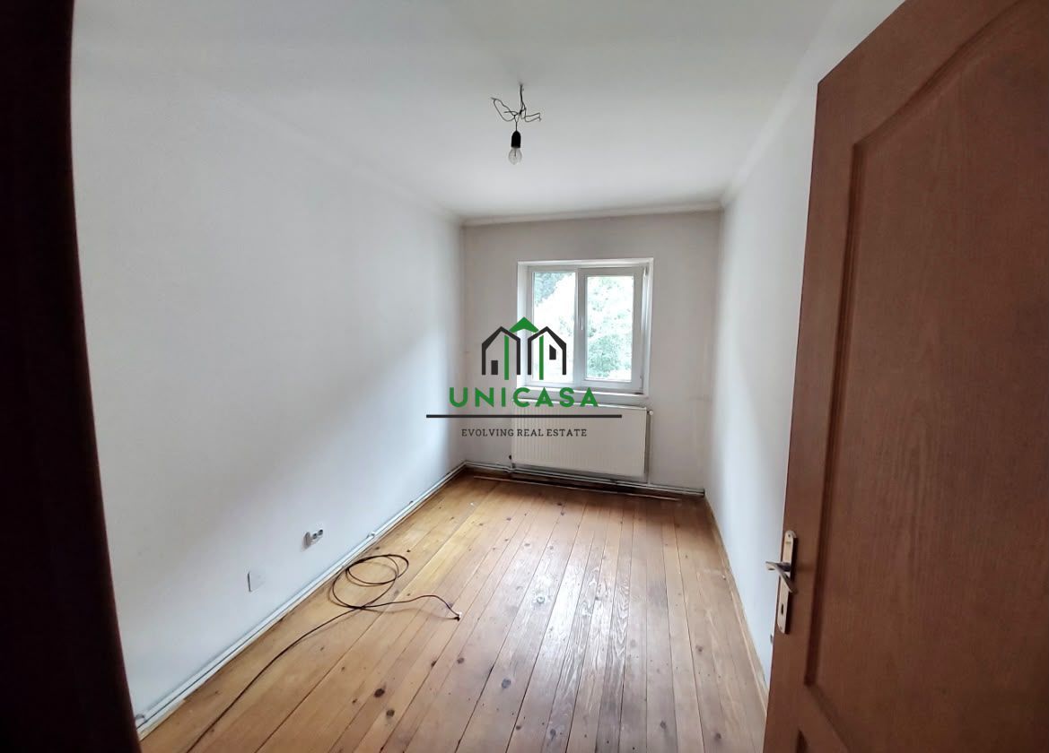 Apartament 3 camere de vânzare în Voineasa, județul Vâlcea - Poză 6