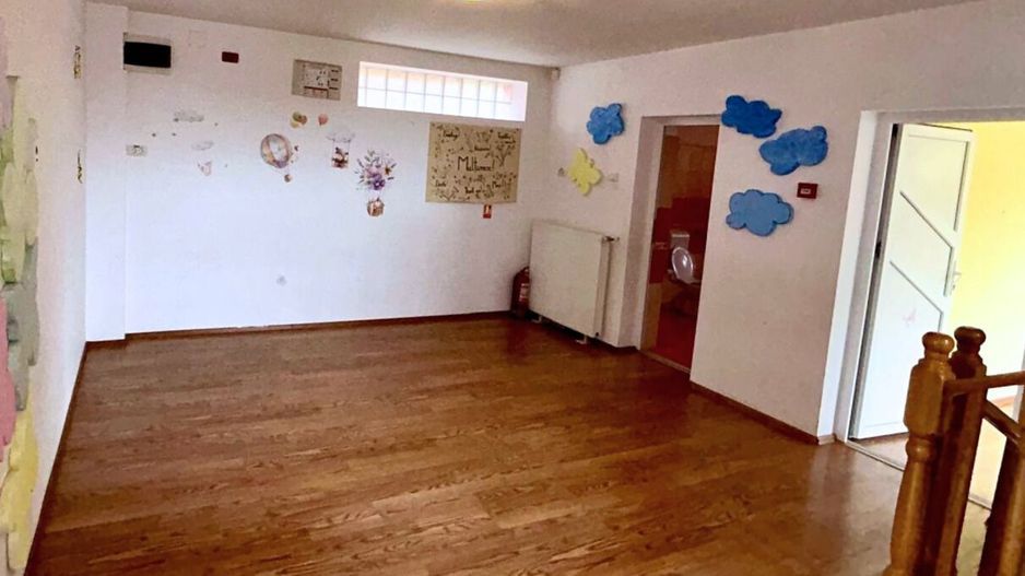 Inchiriere casa individuala multifunctionala zona rezidentiala Bunloc - Poză 10