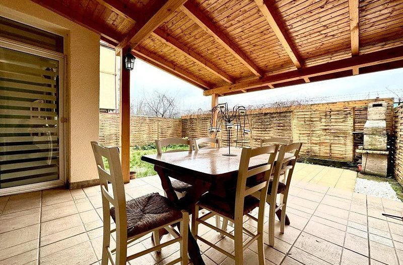 Casa la intrare în Ghiroda - Poză 41