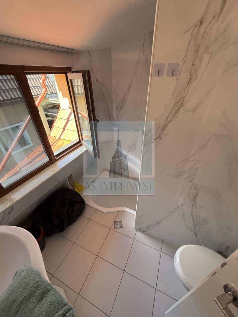 Casa 10 camere, 5 bai, 380 mp teren - zona Astra - Poză 19
