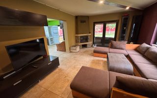 Casa cu 4 camere, 230mp, garaj, Zona Corunca - Poză 2